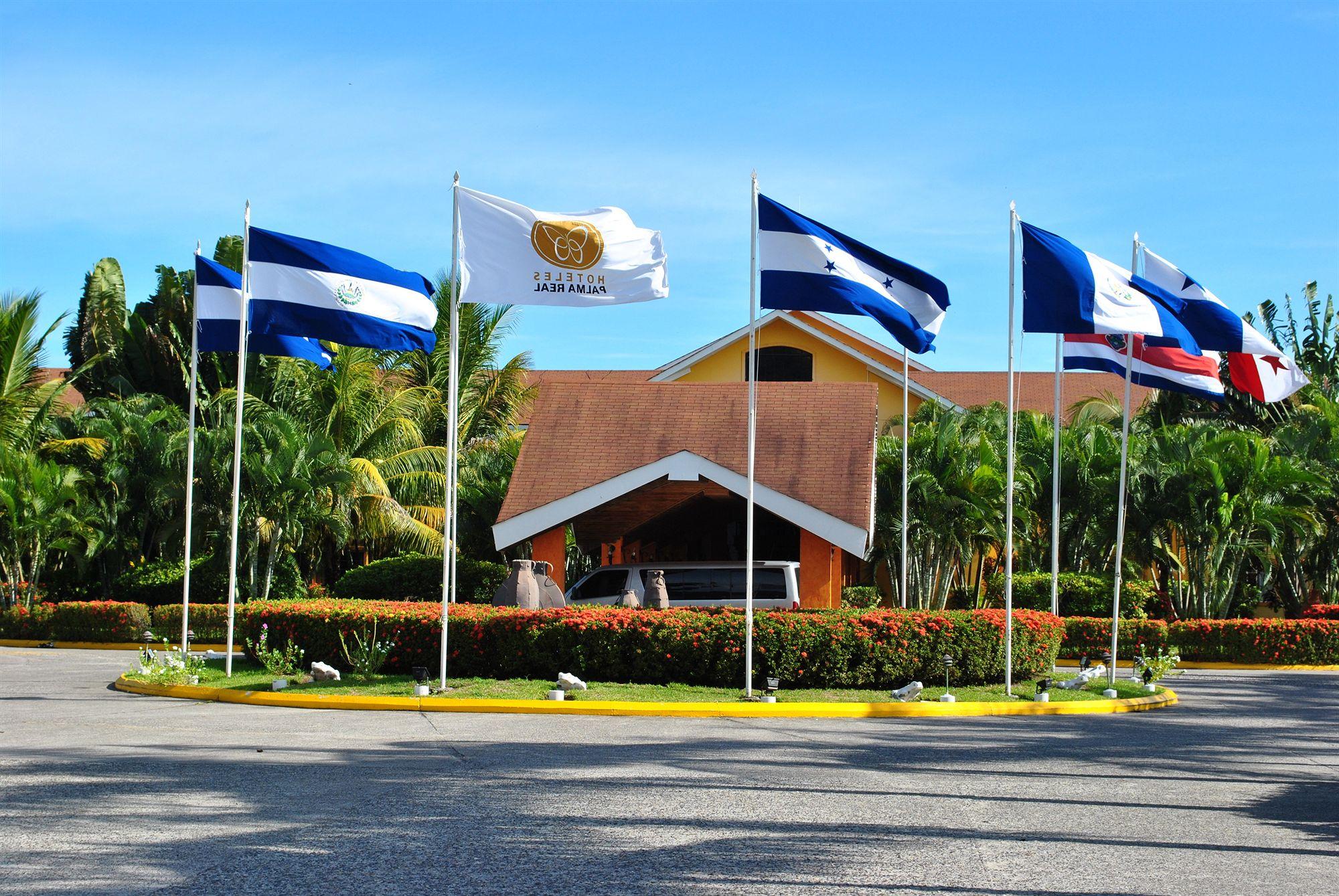 Hotel Palma Real Sambo Creek Екстер'єр фото